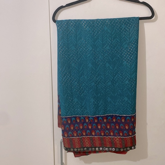 Saree with blouse - Picture 1 of 5